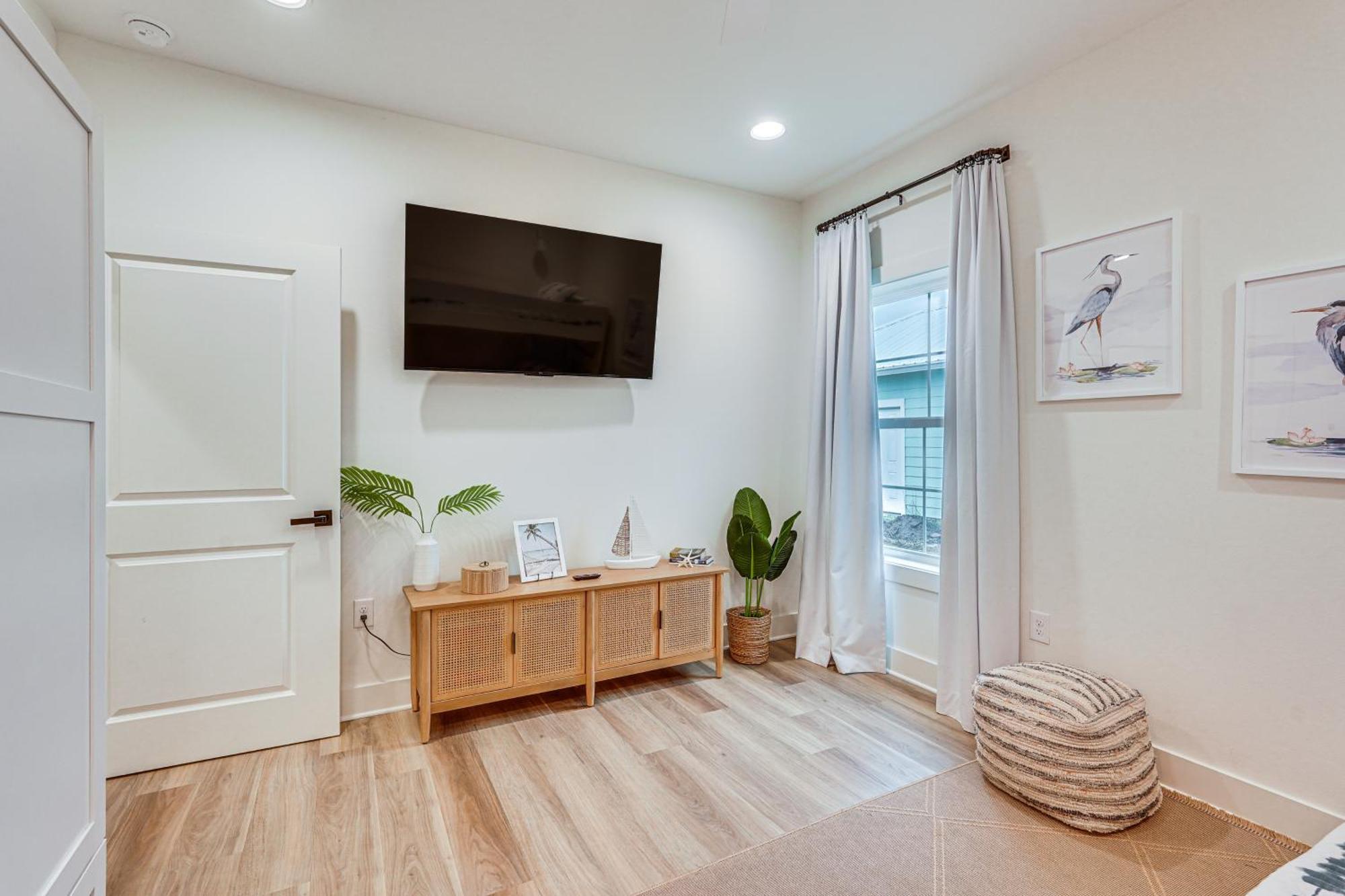 Chic Panama Home, Walk To Laguna Beach! * Panama City Beach