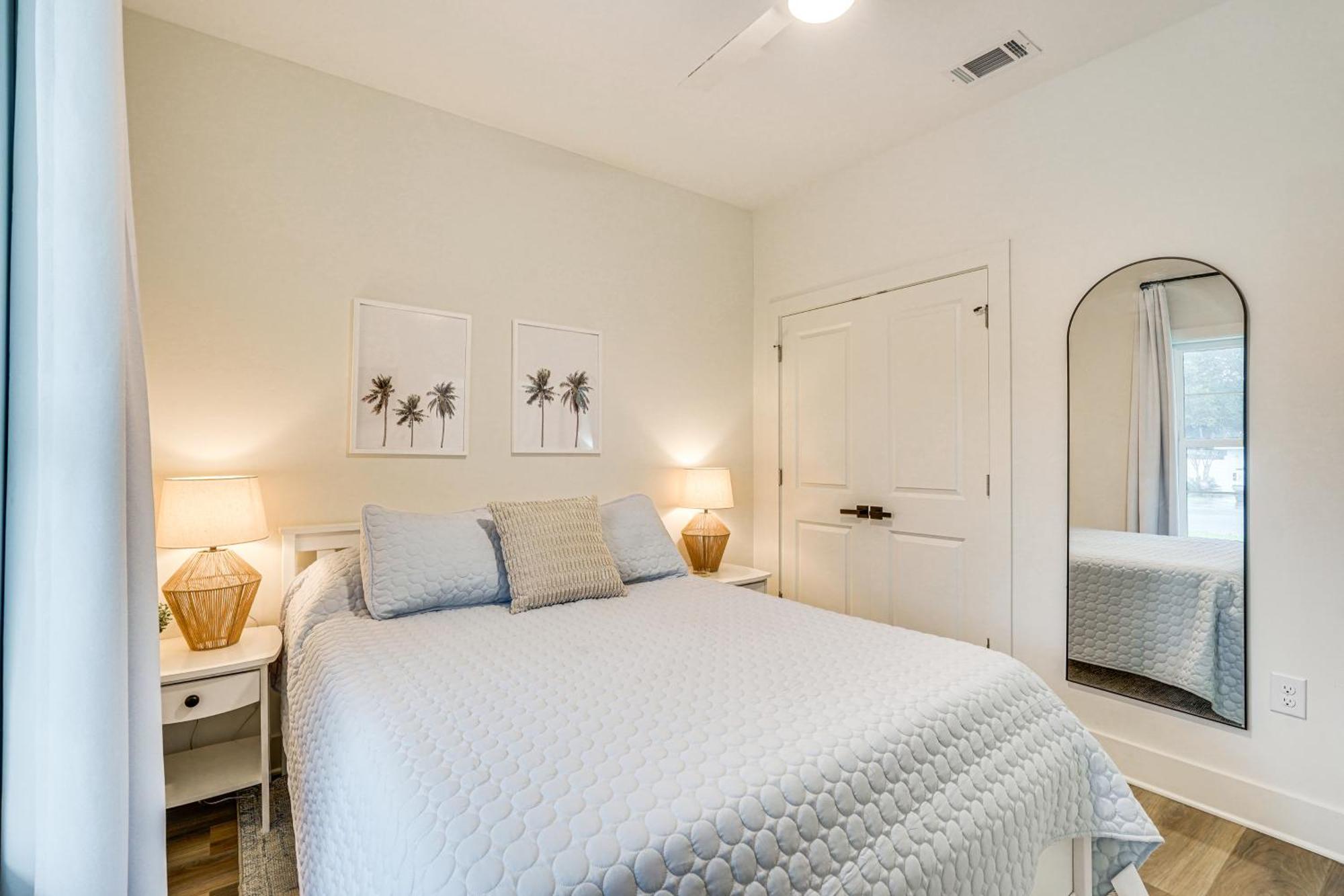 Chic Panama Home, Walk To Laguna Beach! Holiday home